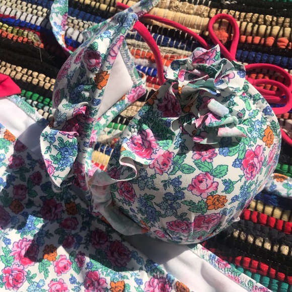 Abercrombie and Fitch Swim Bikini - Picture 3 of 5